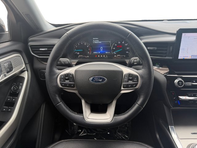 Used 2021 Gray Ford Limited image 13