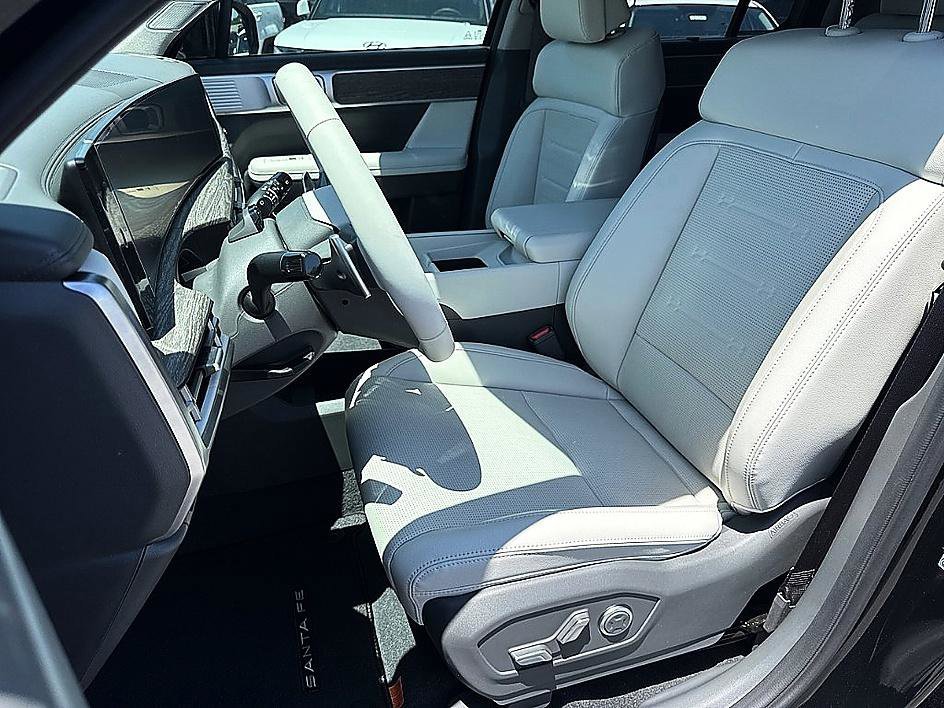New 2026 Phantom Black Hyundai Limited image 8