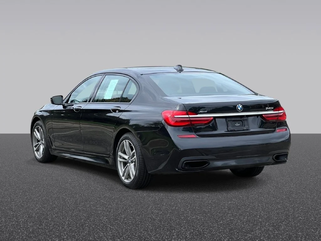Used 2017 Black BMW 740i xDrive image 3