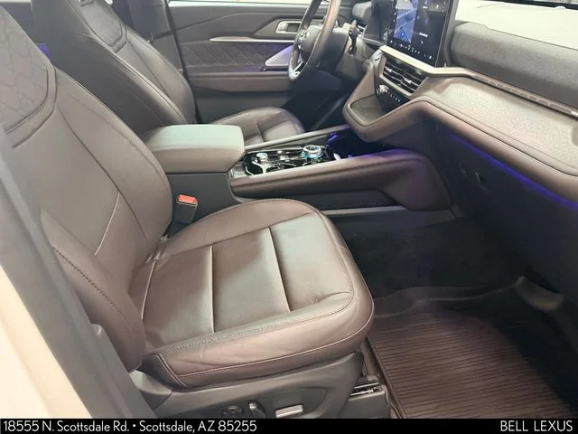 Used 2025 White Ford Platinum image 12