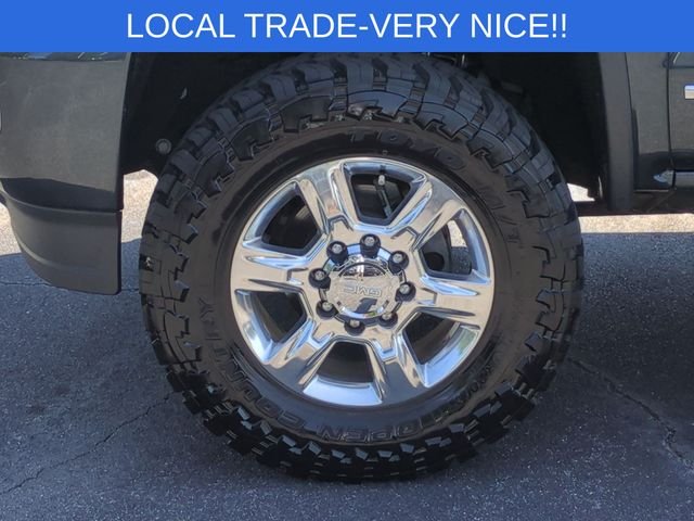 Used 2019 Gray GMC Denali image 10