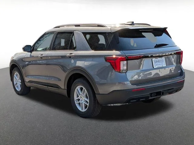 New 2026 Gray Ford Active image 5