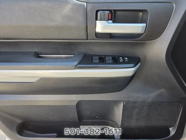 Used 2020 Silver Toyota SR5 image 31