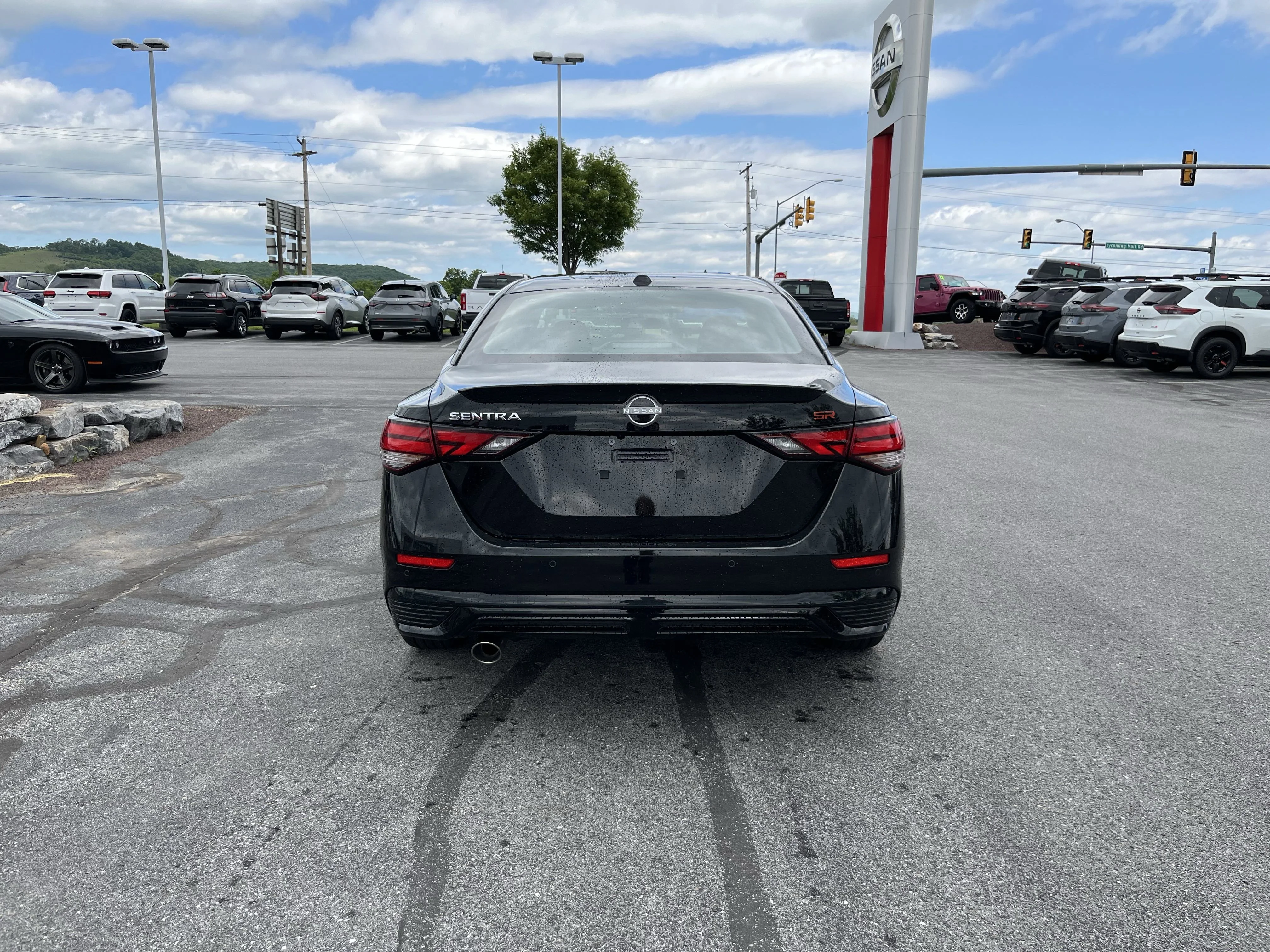 2025 Nissan Sentra SR - Photo 4