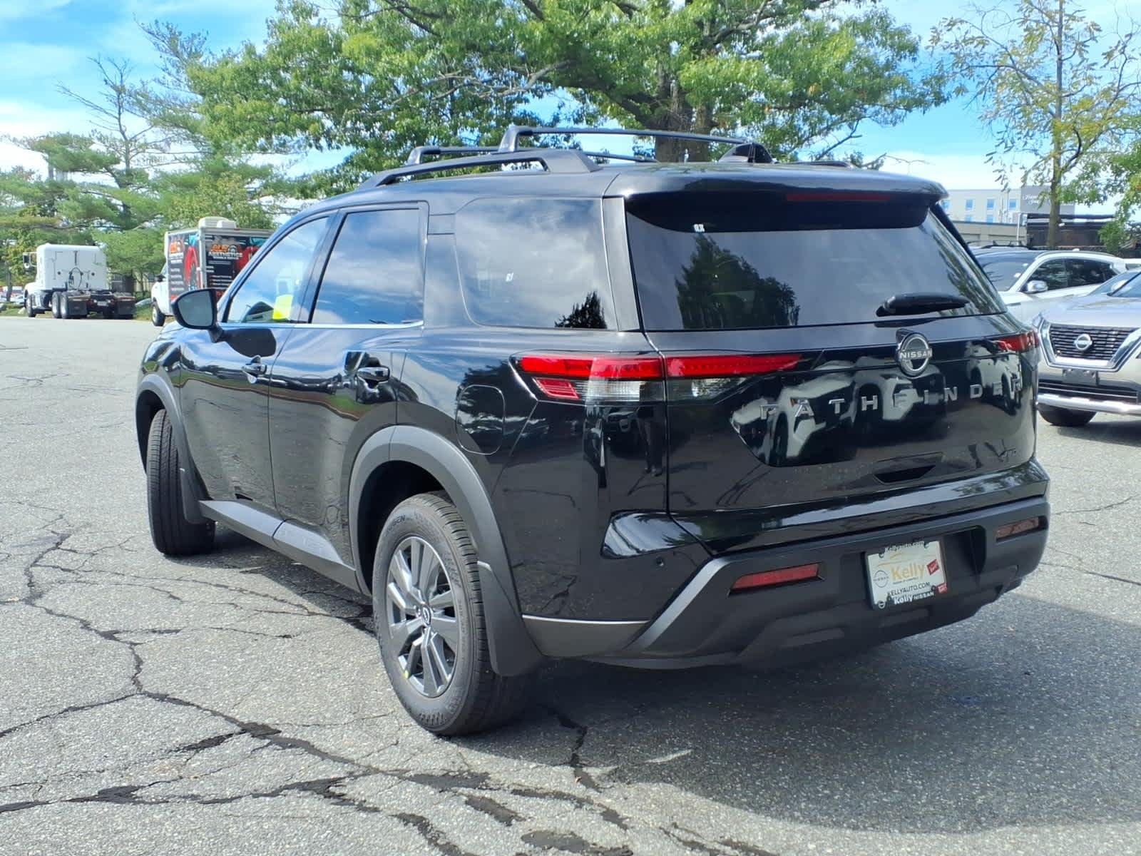 New 2026 Super Black Nissan SV image 4