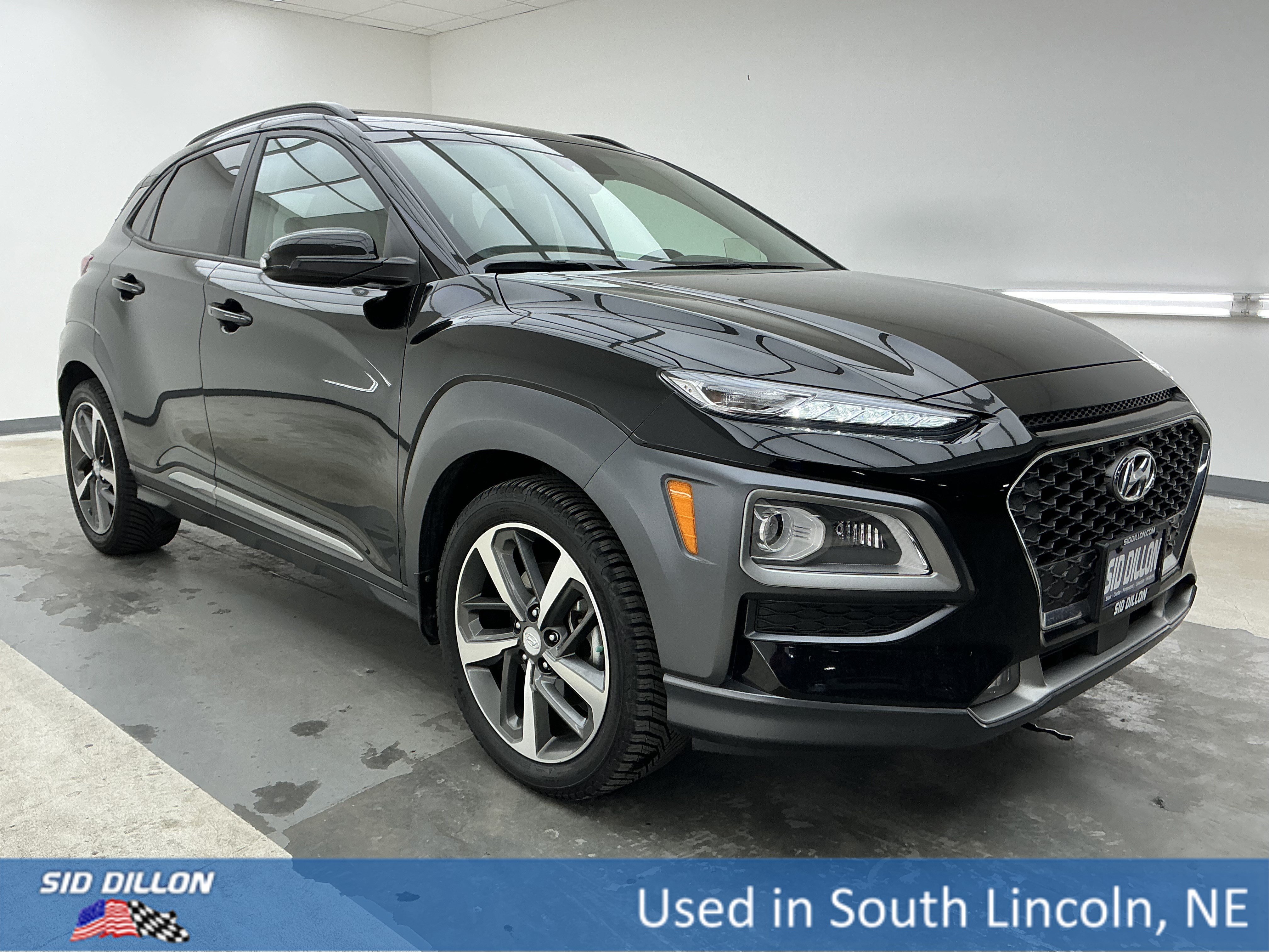 Used 2021 Ultra Black Hyundai Ultimate image 3