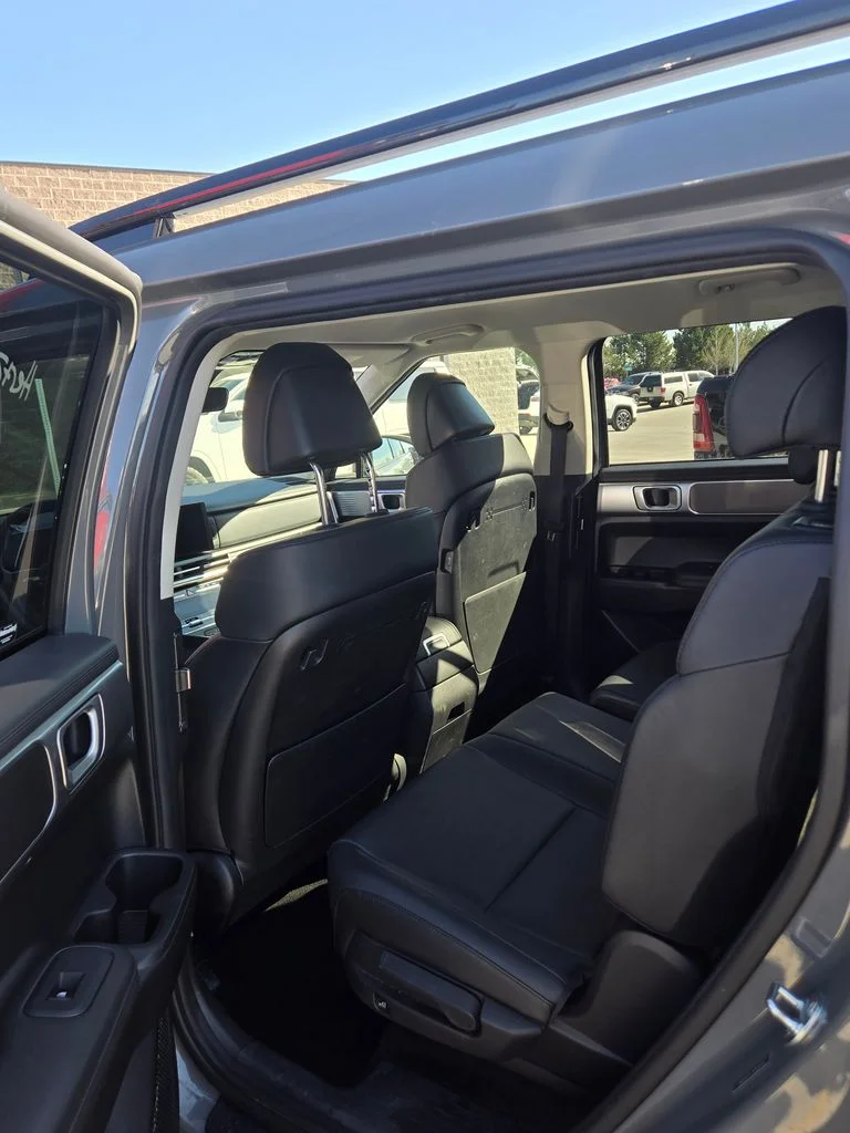 Used 2024 Gray Hyundai SEL image 7
