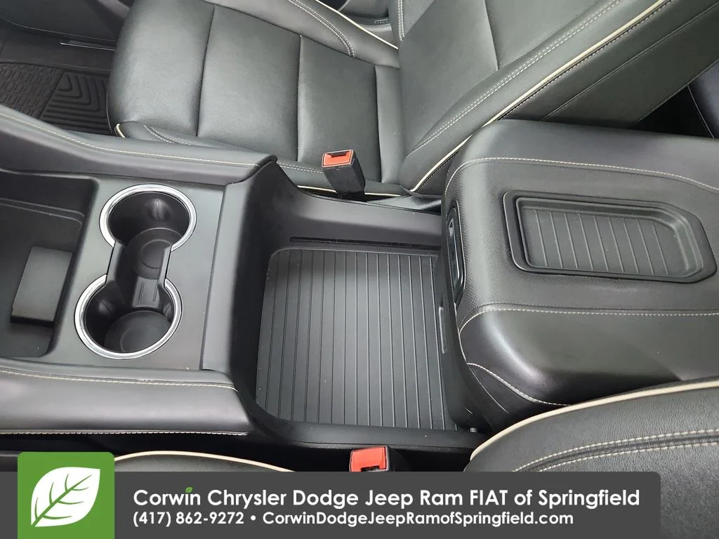 Used 2023 Gray Chevrolet Premier image 28