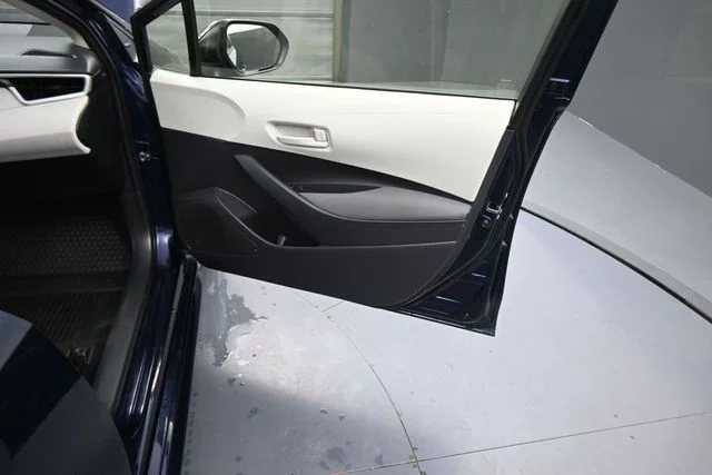 Used 2026  Toyota LE image 13