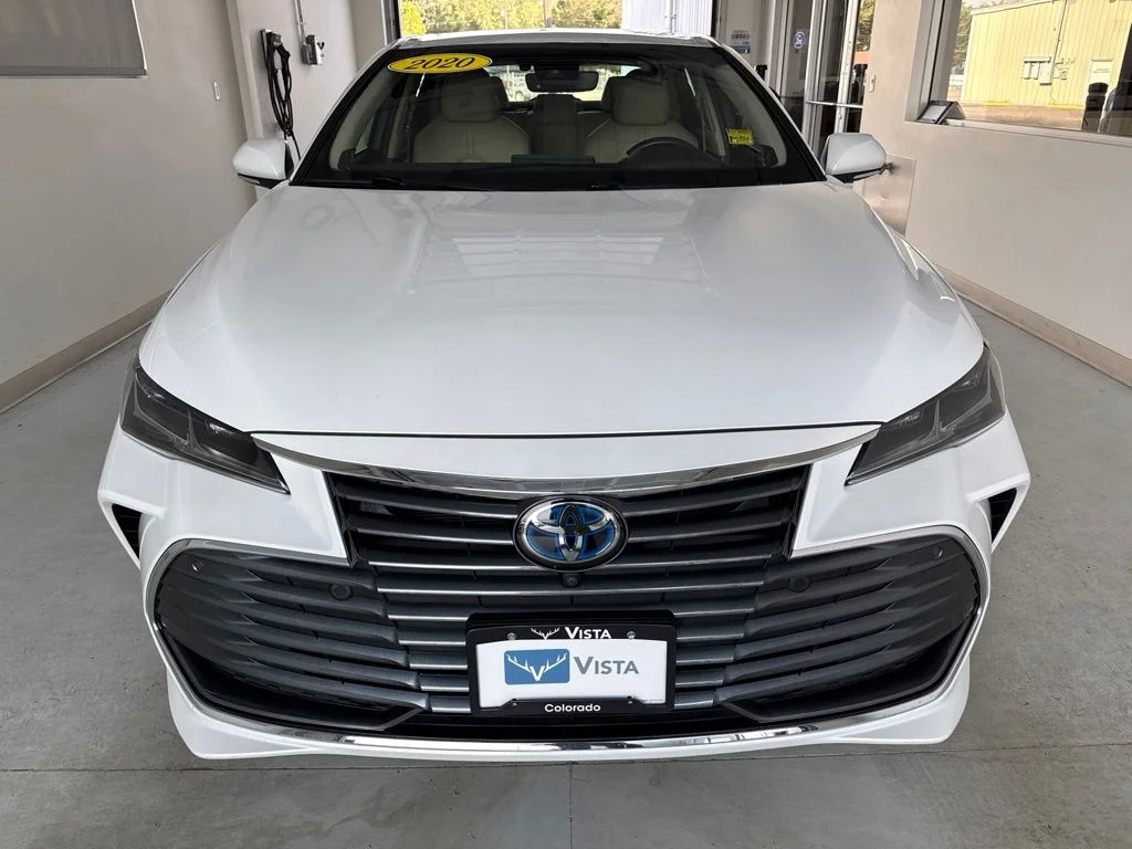Used 2020 Pearl Toyota Limited image 13