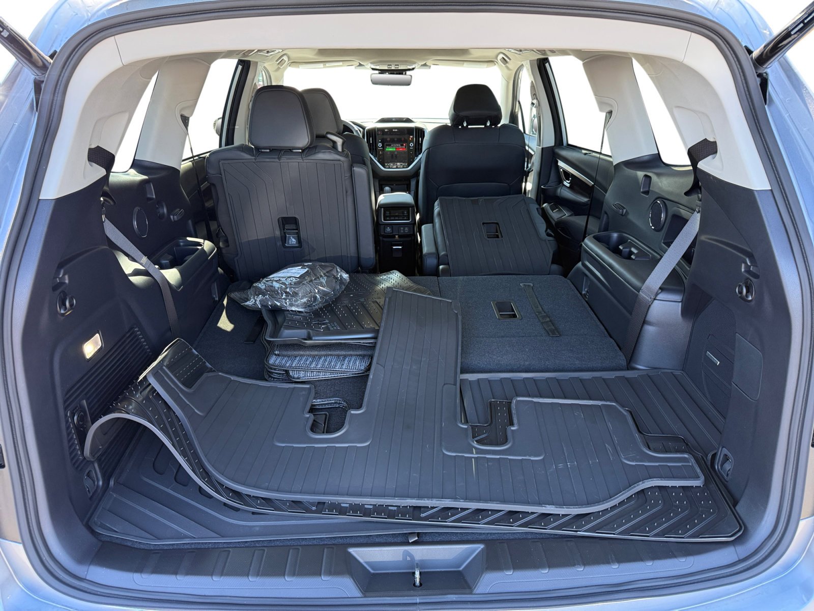 New 2026 ICE SILVER METALLIC Subaru Touring 7-Passenger image 17