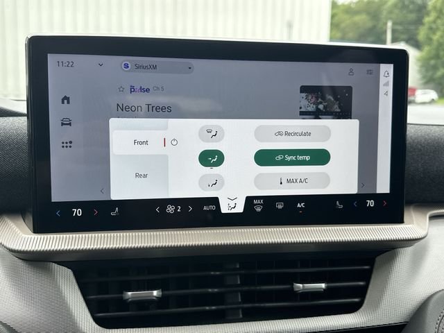 2025 Ford Explorer Active - Photo 18