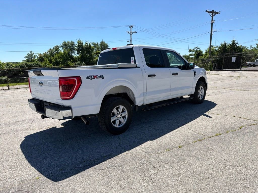 Used 2021 Oxford White Ford XLT image 6