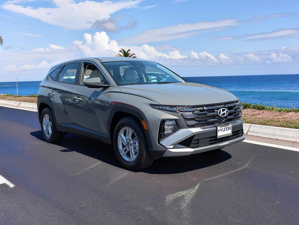 New 2026 Gray Hyundai SE FWD image 4