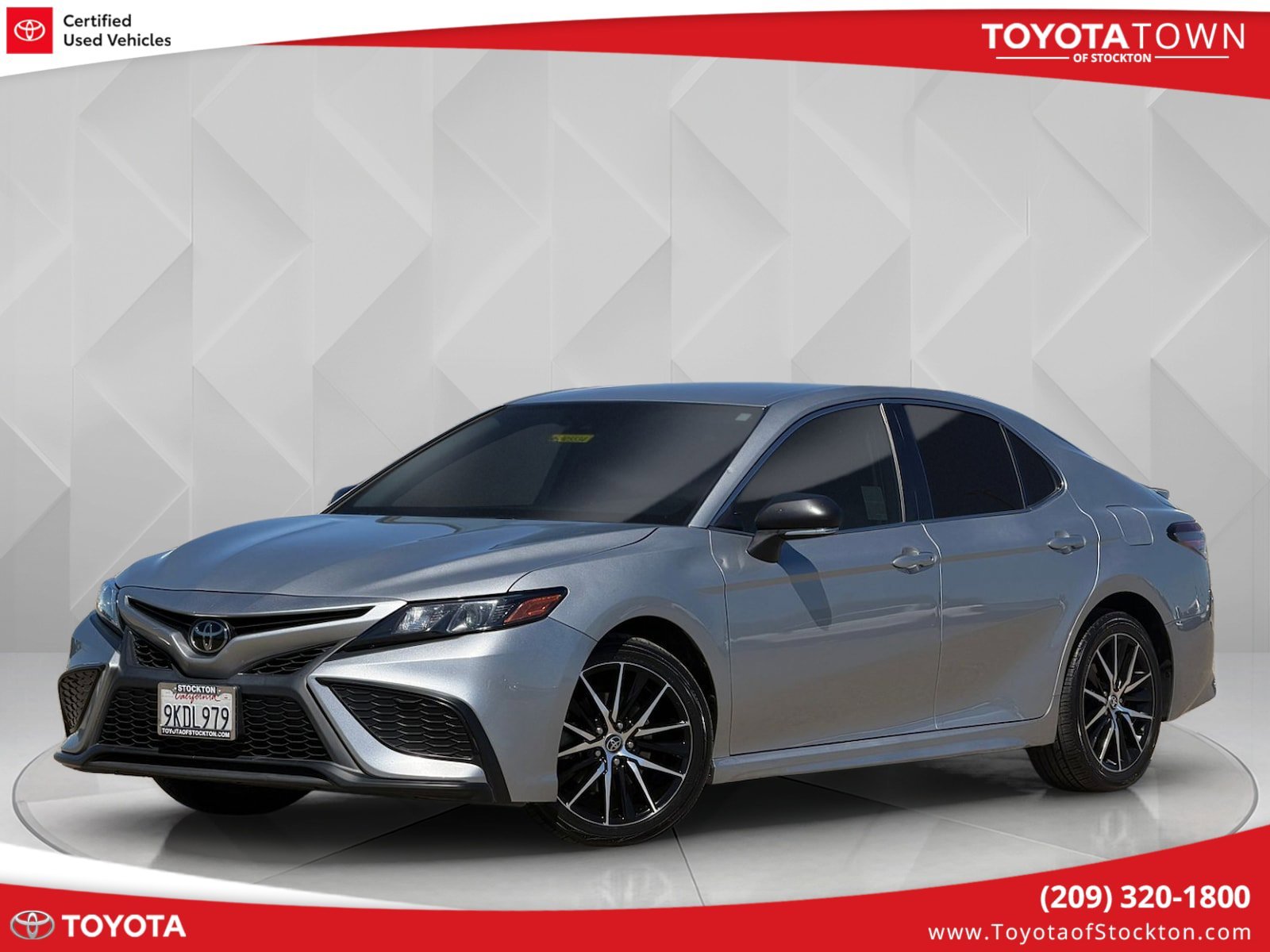 2022 Toyota Camry SE