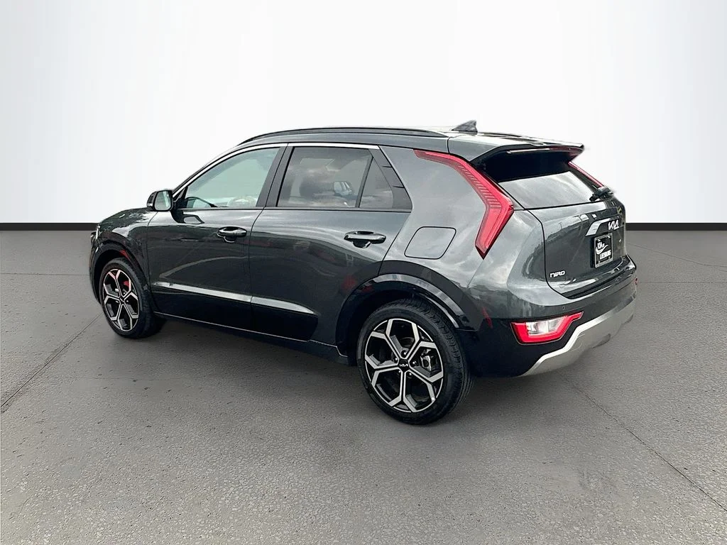 Certified Used 2025 Gray Kia EX Touring image 5