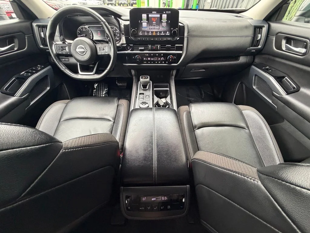 Used 2025 Black Nissan SL image 12