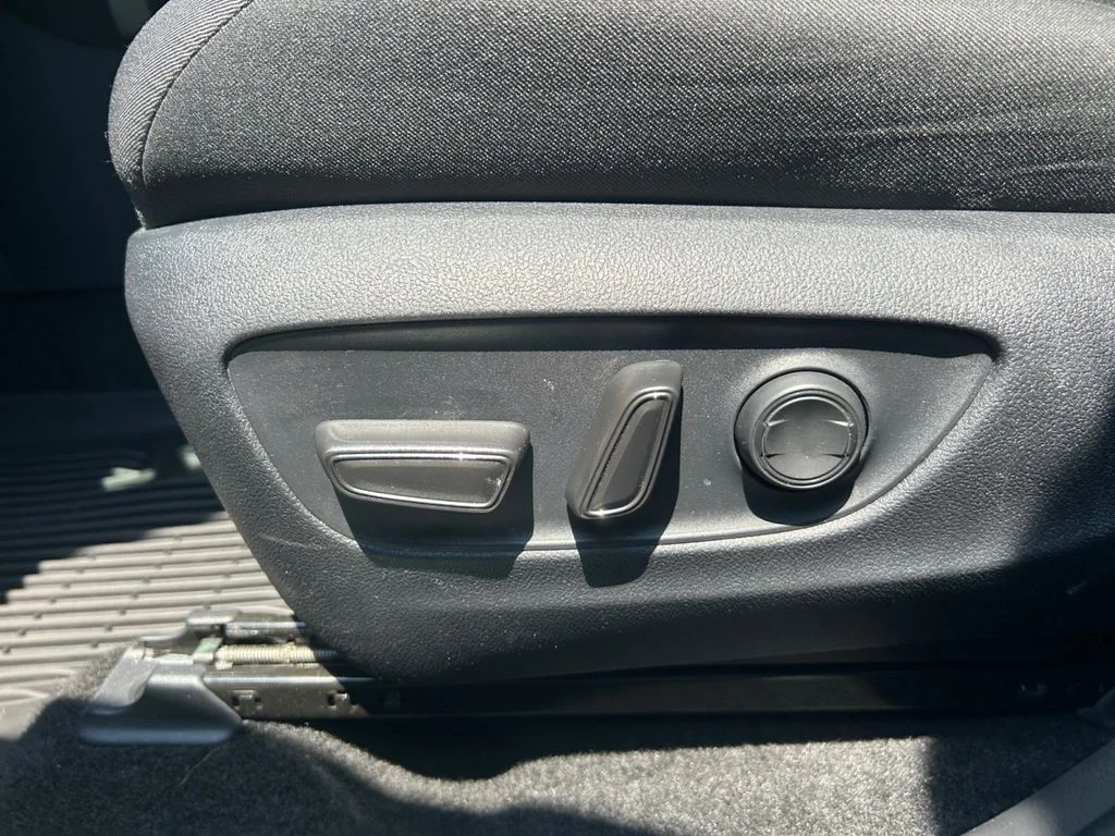 Used 2025 Silver Toyota XLE image 30