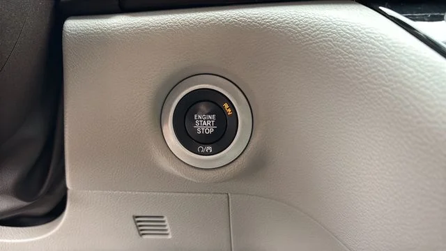 Used 2017 Gray Chrysler Touring L Plus image 28