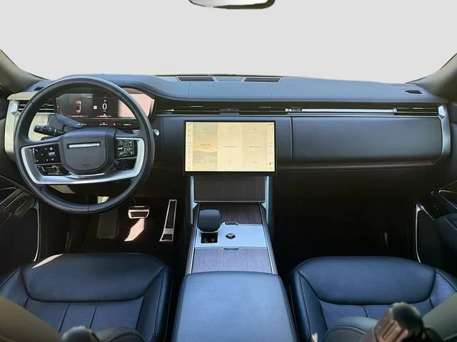 Used 2024 Santorini Black Metallic Land Rover SE image 17