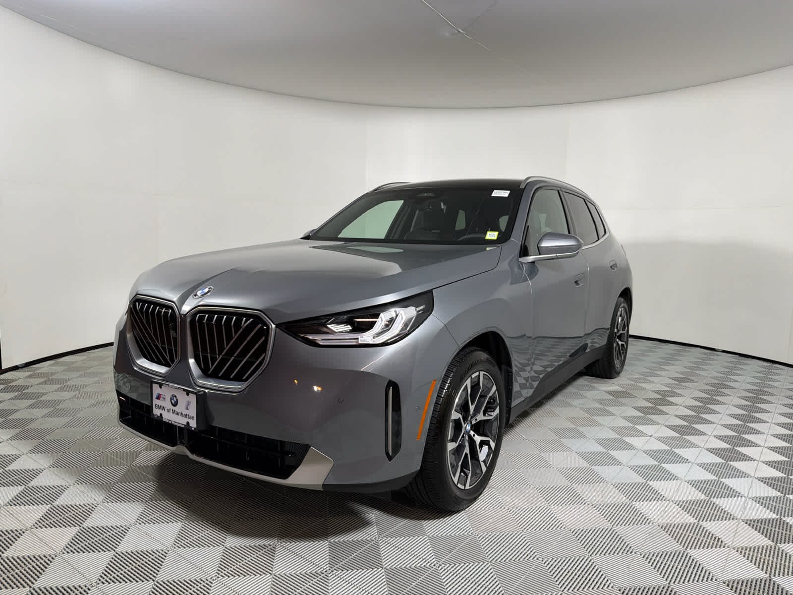 2025 BMW X3 30 XDRIVE's photo