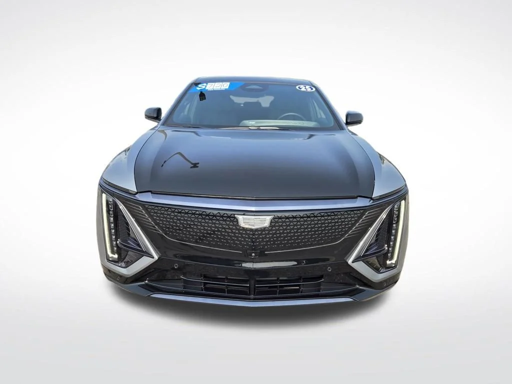 Used 2025 Silver Cadillac Sport image 8