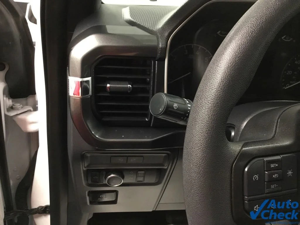 Used 2023 White Ford XL image 22