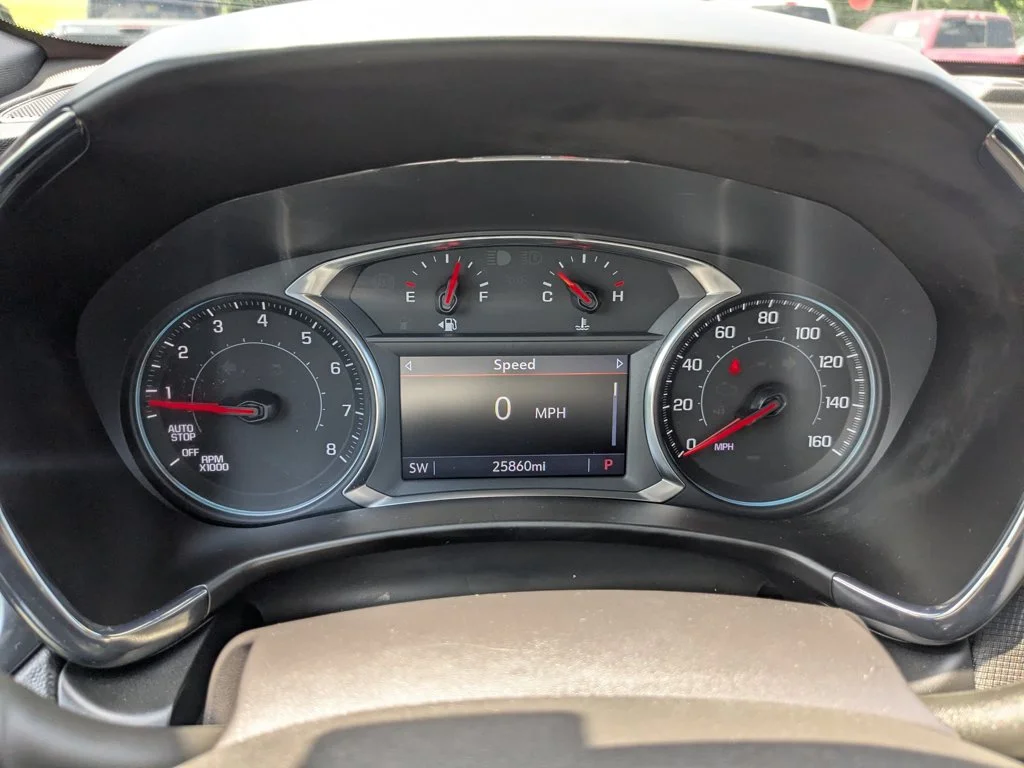 Used 2024 Summit White Chevrolet RS image 16