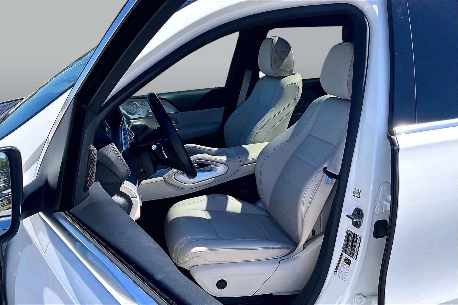 Used 2025 Polar White Mercedes-Benz GLS 450 image 8