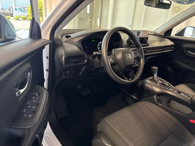 2025 Honda HR-V LX - Photo 6