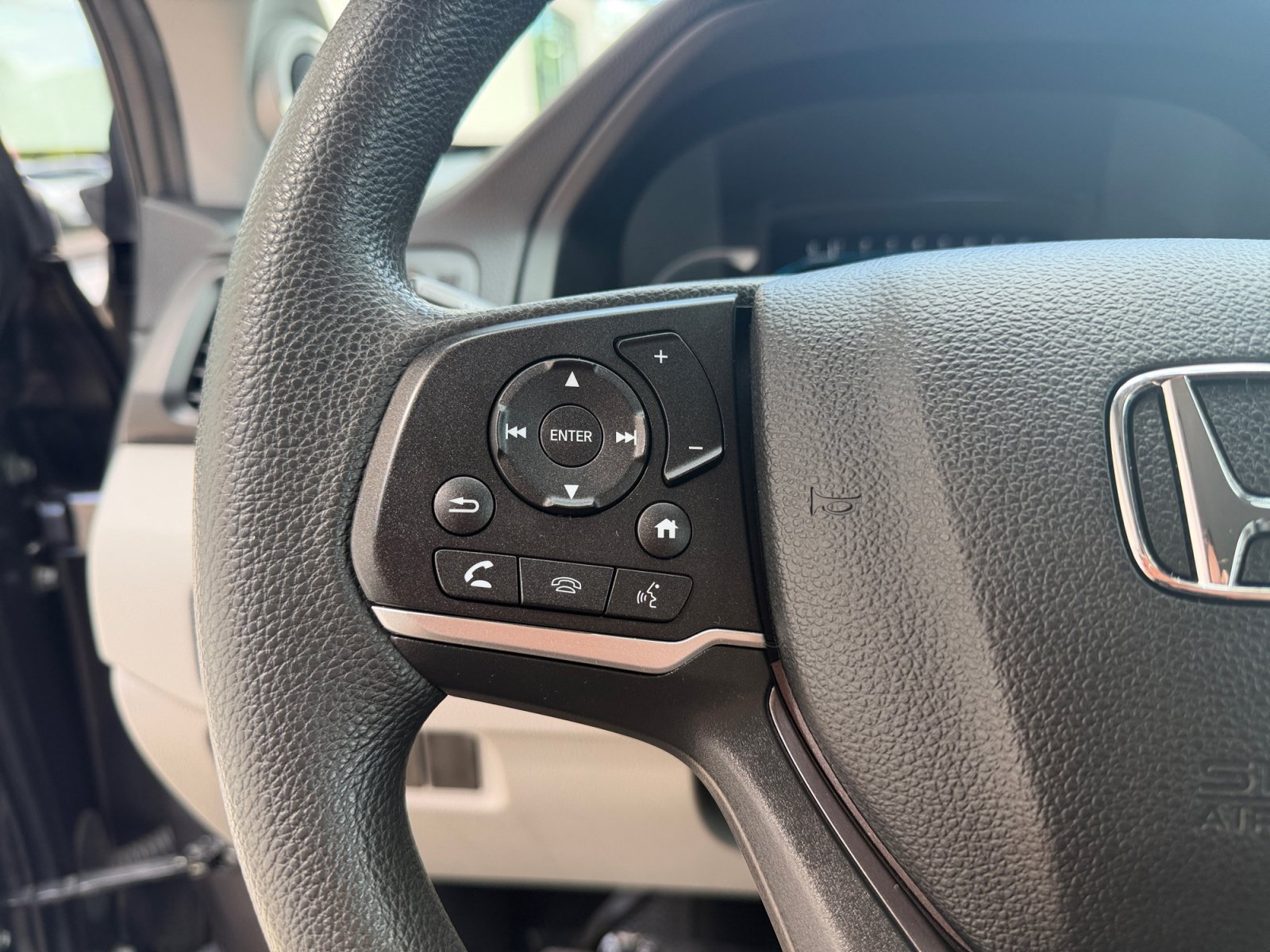 Certified Used 2020 Gray Honda EX image 11
