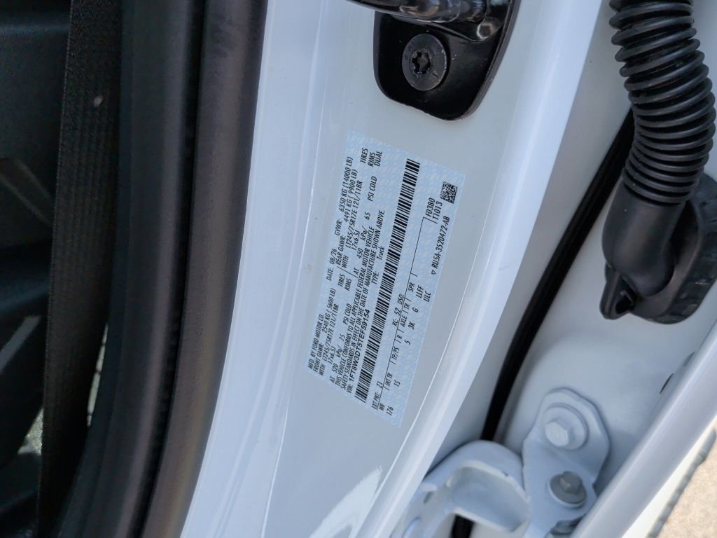 New 2026 Oxford White Ford F-350® XL image 44