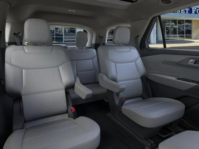 New 2026 Star White Metallic Tri-Coat Ford Active™ image 11