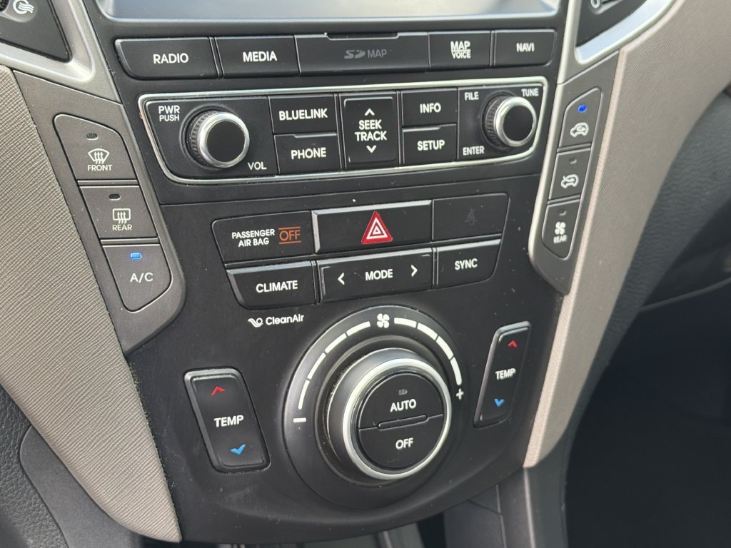 2017 Hyundai Santa Fe SE Ultimate - Photo 30