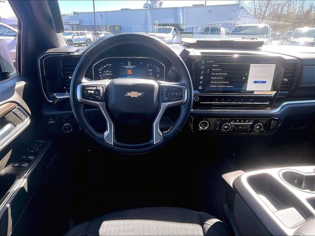 Used 2024 Blue Chevrolet LT image 16