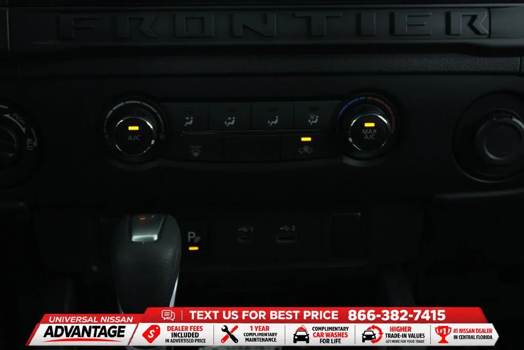 New 2027 Glacier White Nissan King Cab® S image 20