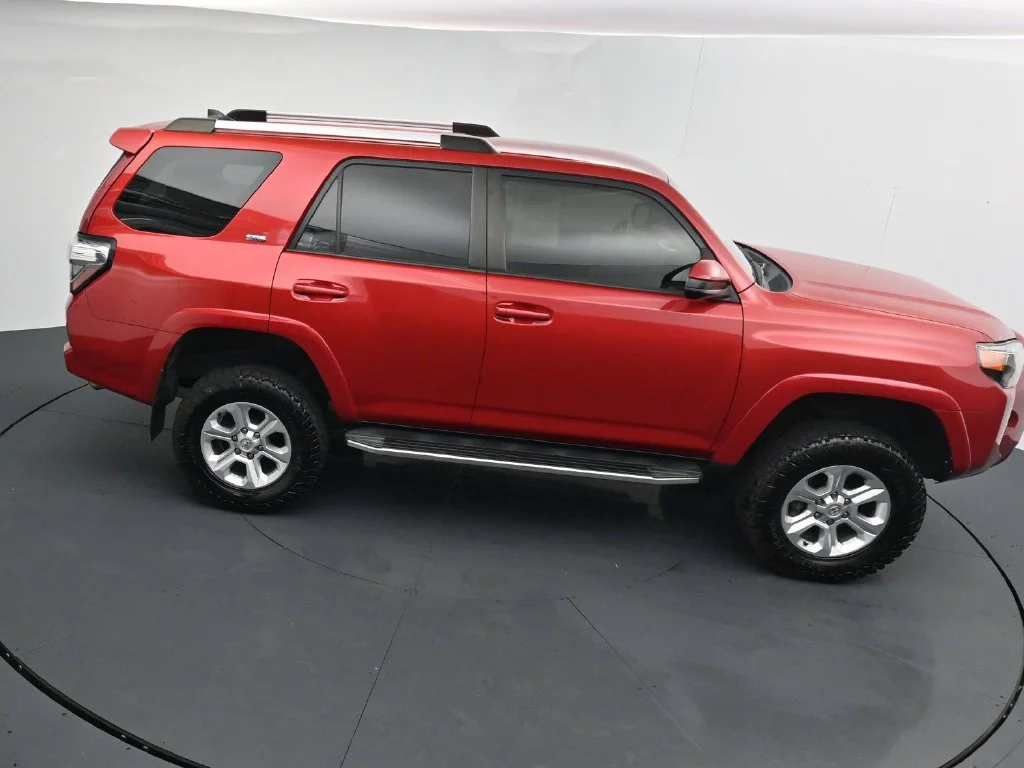 Used 2022 Red Toyota SR5 image 30