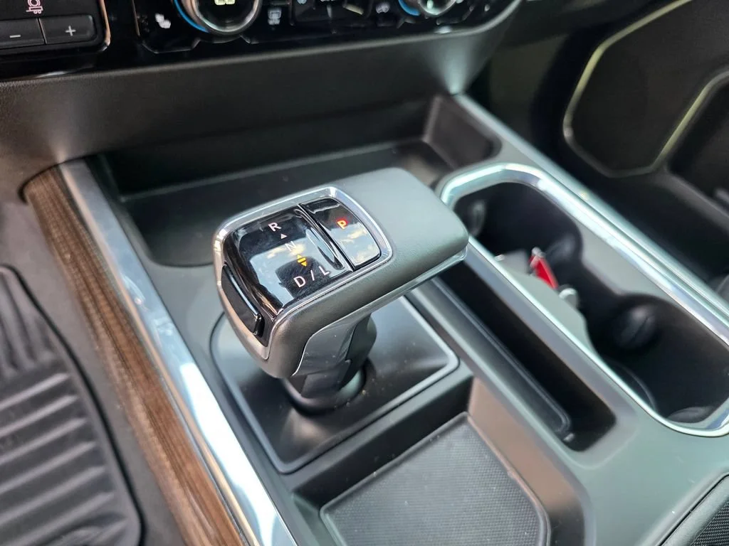 Used 2025 Black Chevrolet LT image 18