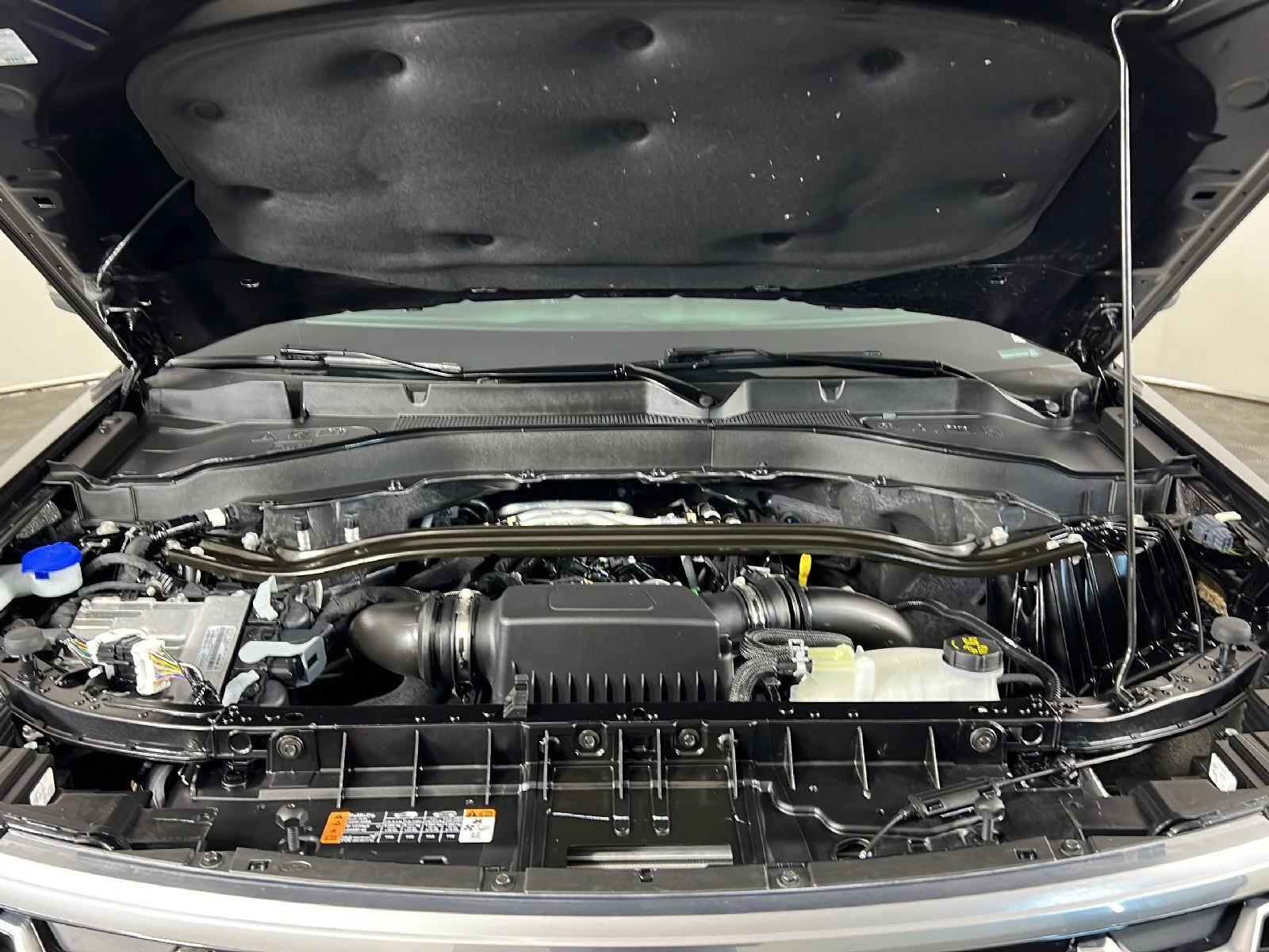 Used 2025 Carbonized Gray Ford Platinum image 31