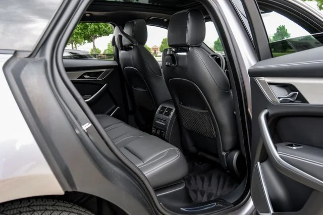 2026 Jaguar F-Pace R-Dynamic S - Photo 45