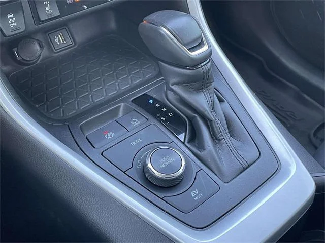 2023 Toyota RAV4 XLE Premium - Photo 30