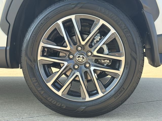 Used 2026 Beige Toyota XLE image 9