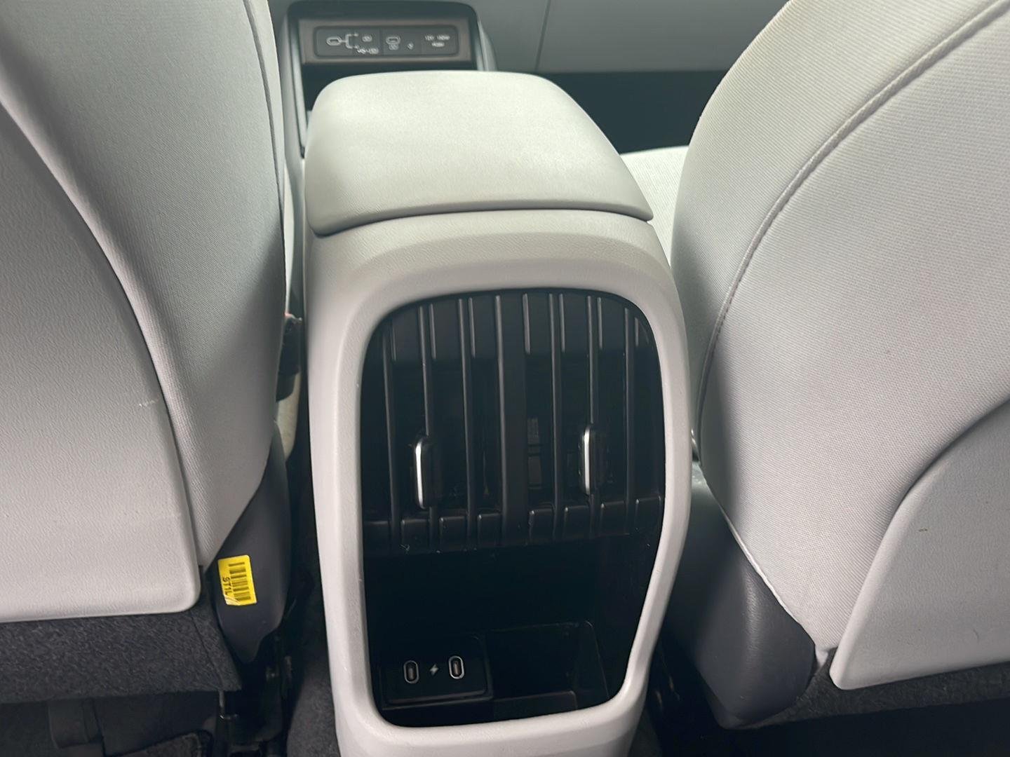 2024 Hyundai Kona SEL - Photo 16