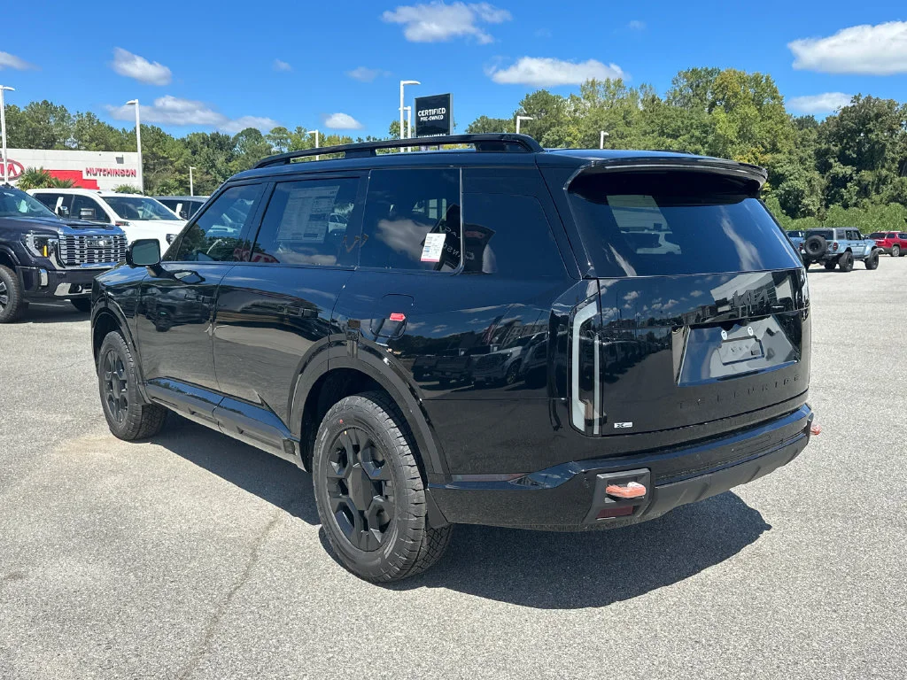 New 2027 Black Kia X-Pro SX image 5