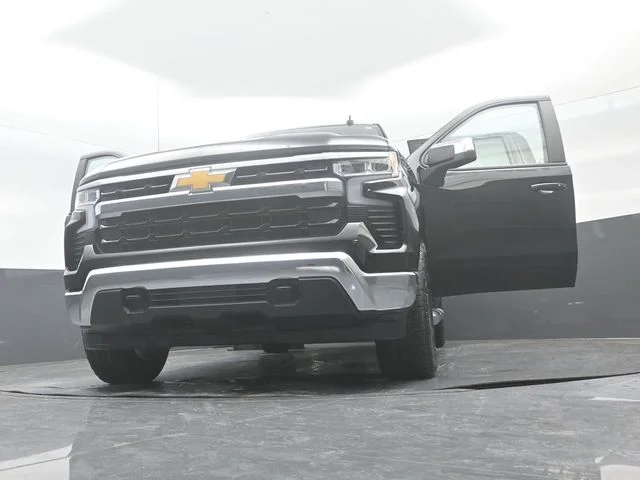 Used 2024 Black Chevrolet LT image 31