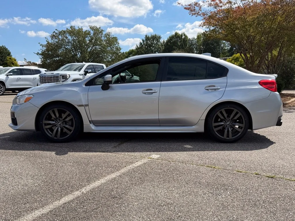 Used 2017 Silver Subaru Premium image 33