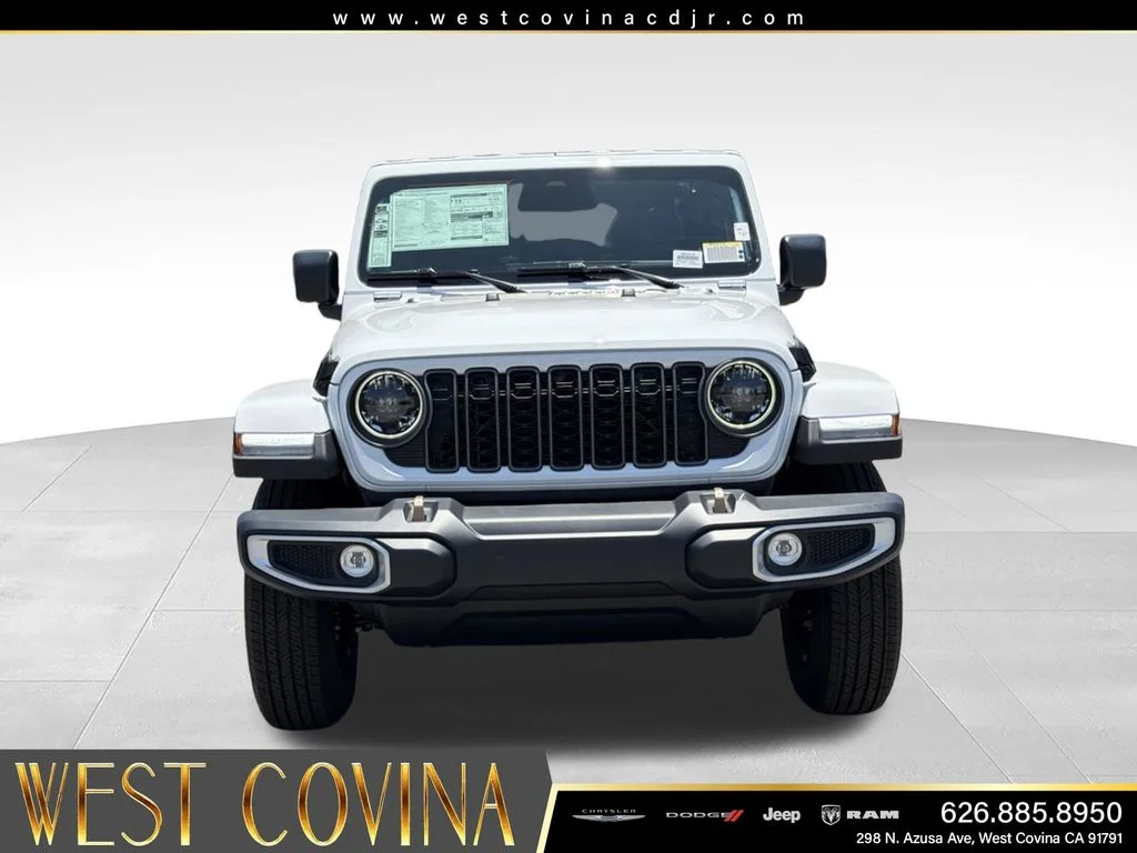 New 2026 Bright White Clear-Coat Exterior Paint Jeep 85th Anniversary Edition image 3