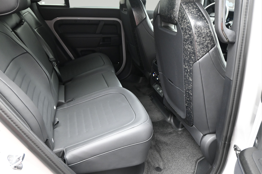 New 2026  Land Rover  OCTA image 8