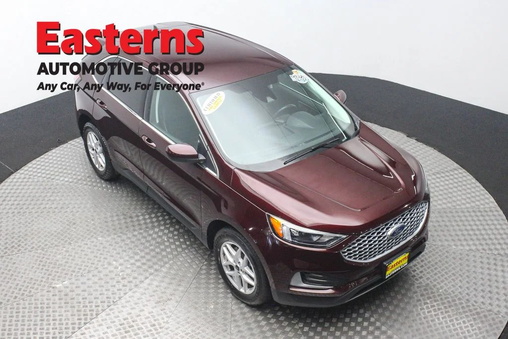 Used 2024 Red Ford SEL image 3