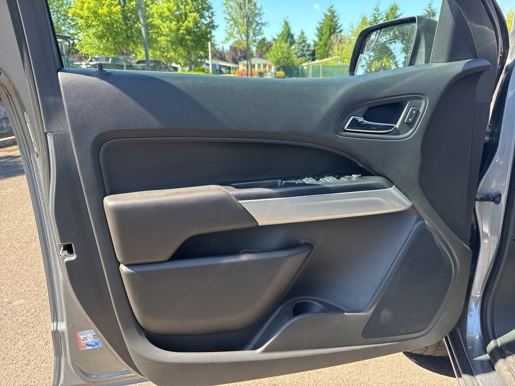 Used 2020 Satin Steel Metallic Chevrolet LT image 17